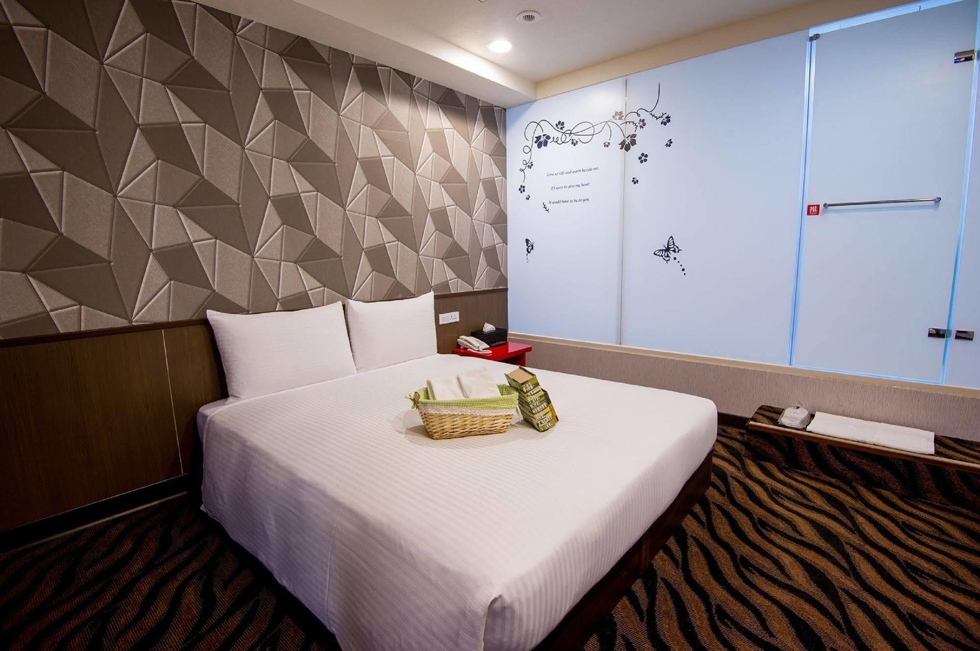 Hotel 6 - Zhonghua Taipé Exterior foto