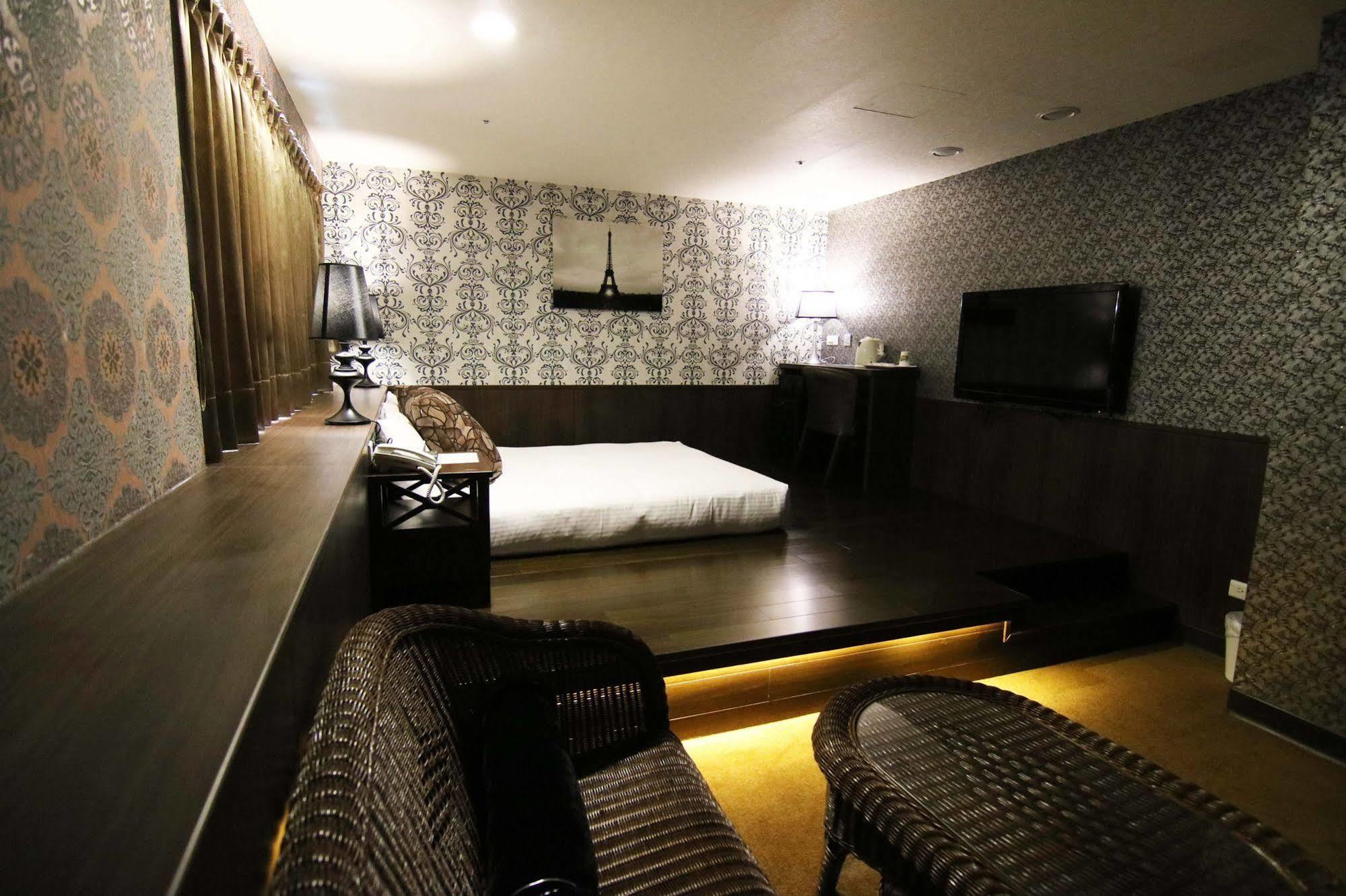 Hotel 6 - Zhonghua Taipé Exterior foto