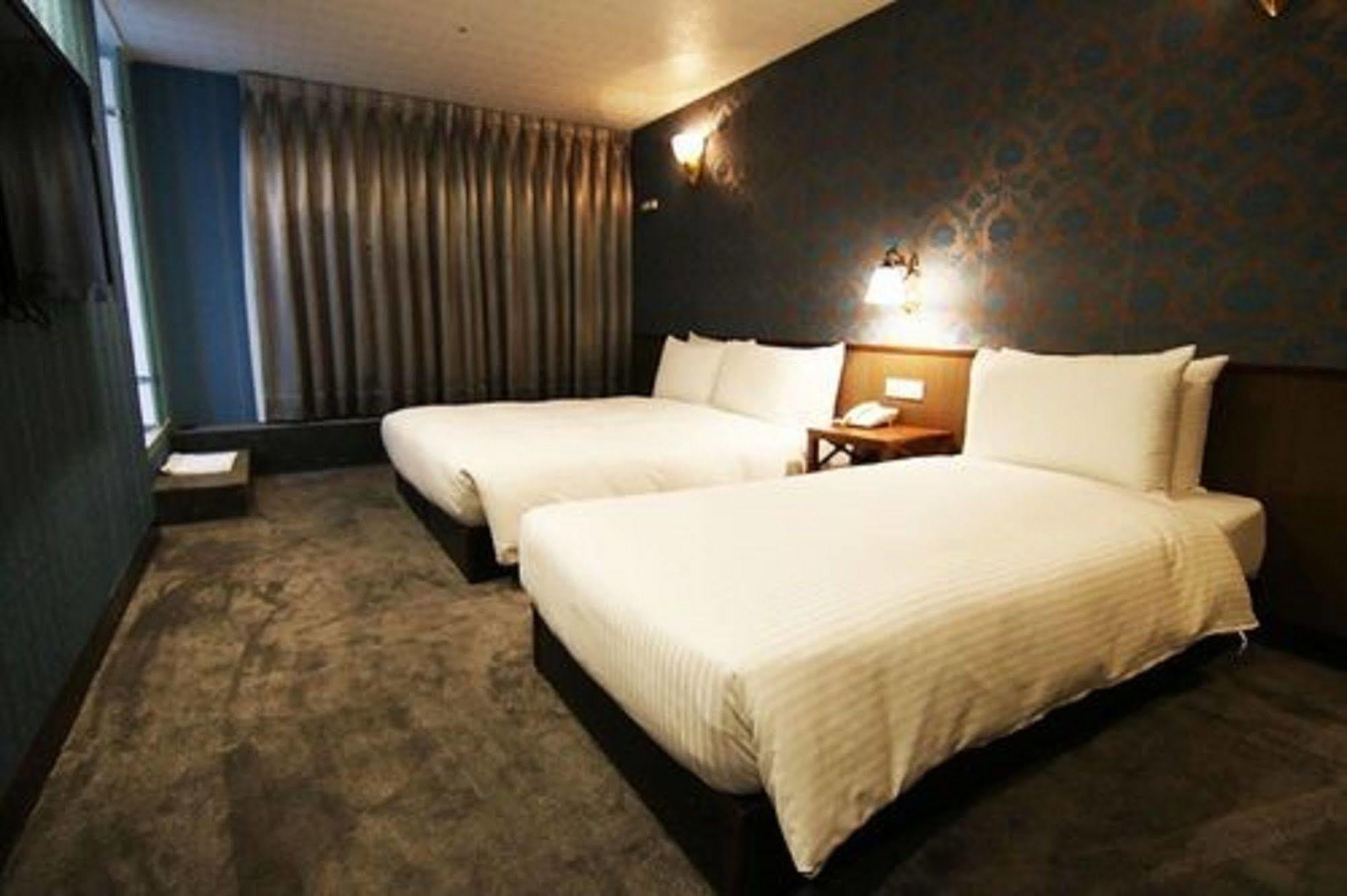 Hotel 6 - Zhonghua Taipé Exterior foto